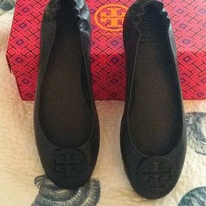 Minnie Travel Leather ballet shoes